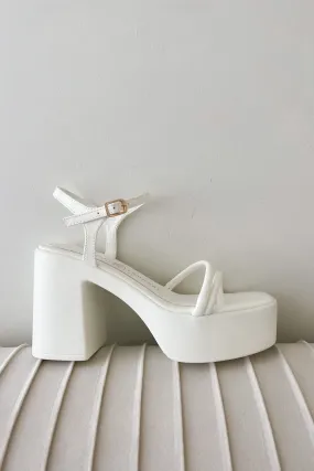 Chinese Laundry Avianna Platform Heel