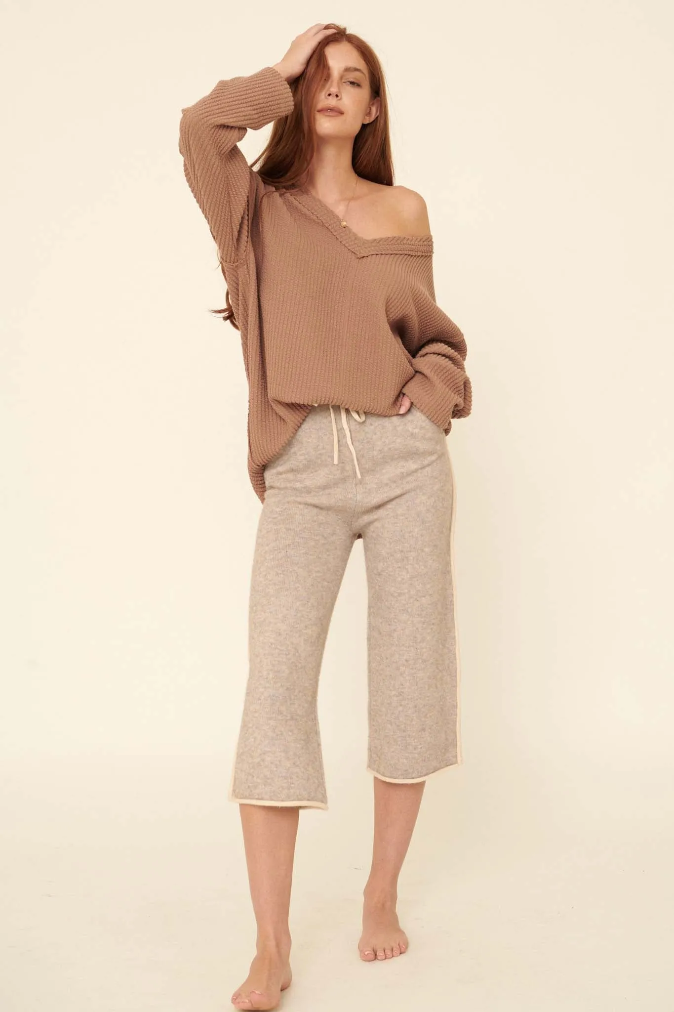 Cozy Town Exposed-Seam Cropped Sweater Pants