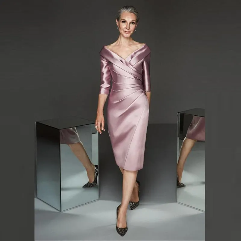 Simple Modern Sheath Lilac Satin Plunge V Neckline Mother Of the Groom/Bride Dresses