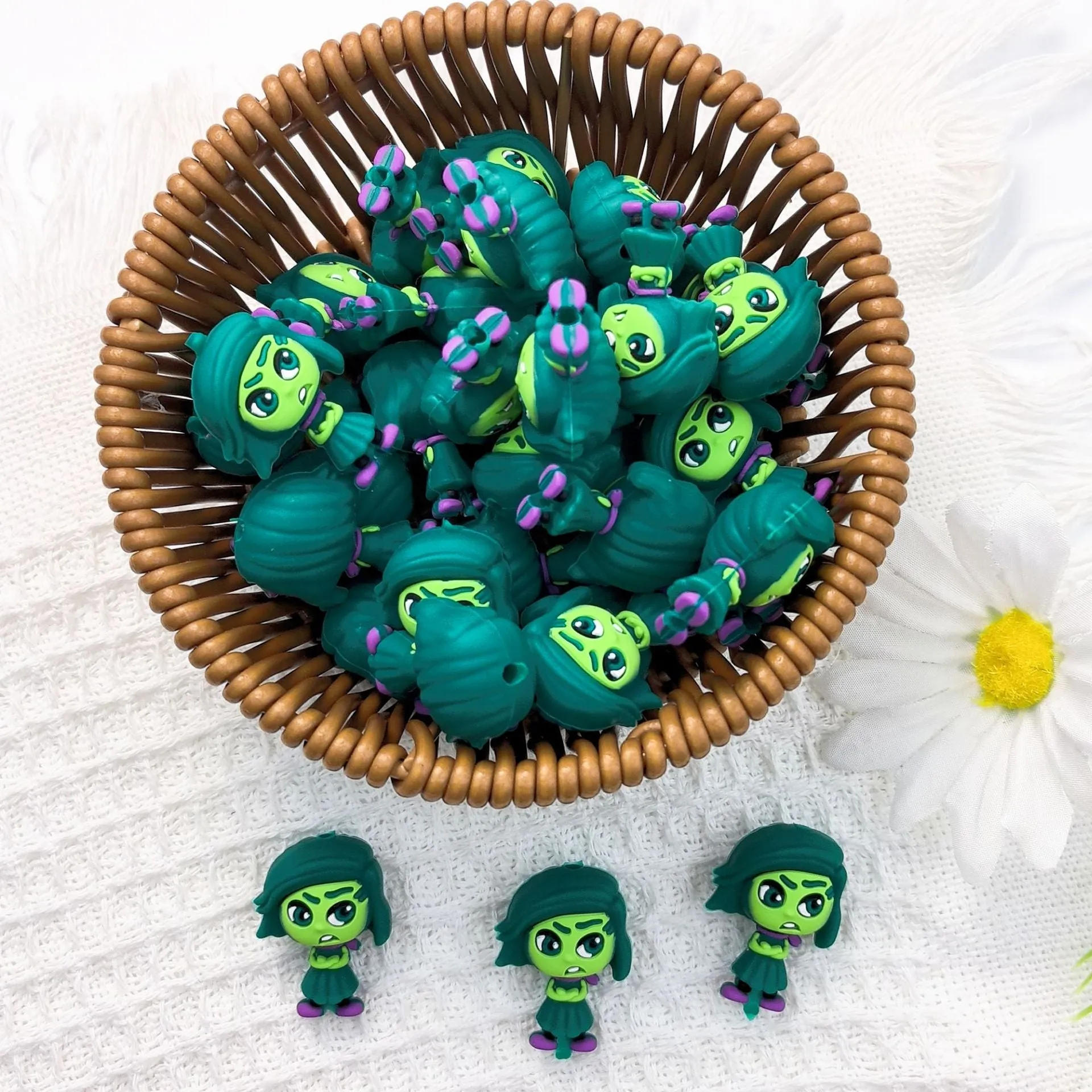 Wholesale 10pcs 3D Three-dimensional Silicone Cute Cartoon Green Villain DIY Beads