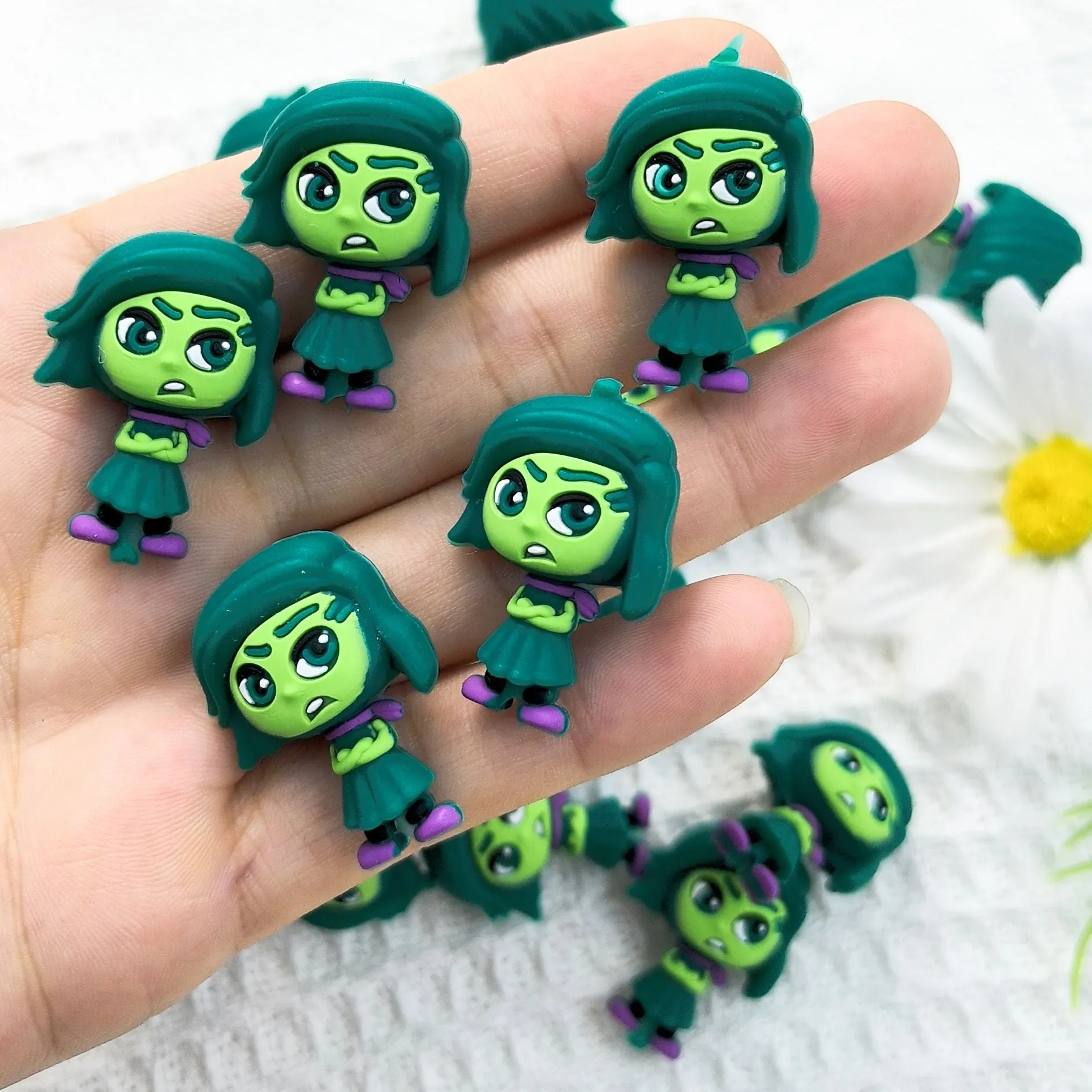 Wholesale 10pcs 3D Three-dimensional Silicone Cute Cartoon Green Villain DIY Beads